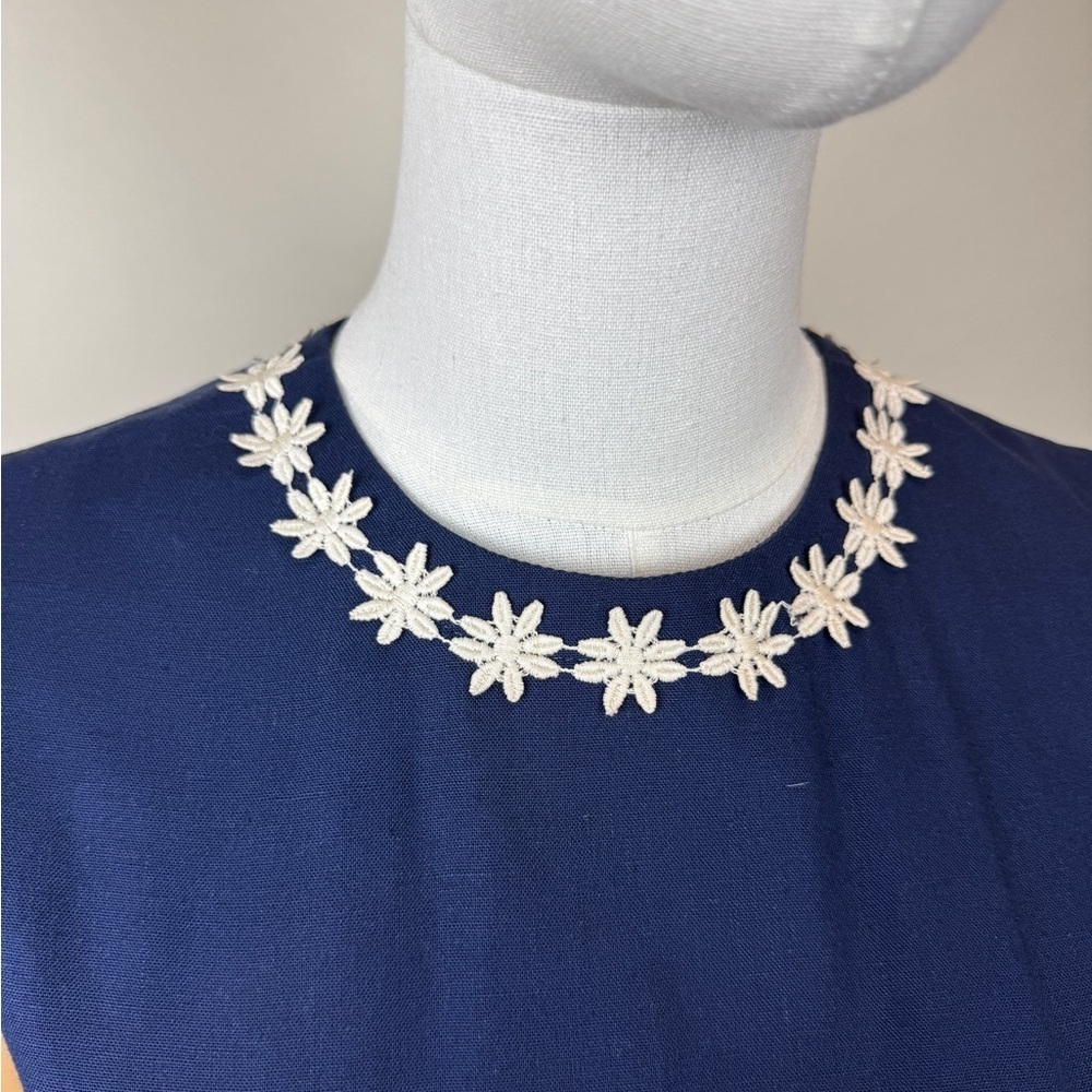 Vintage Navy Blue Linen Shift Dress With Floral Trim - Picture 4 of 10